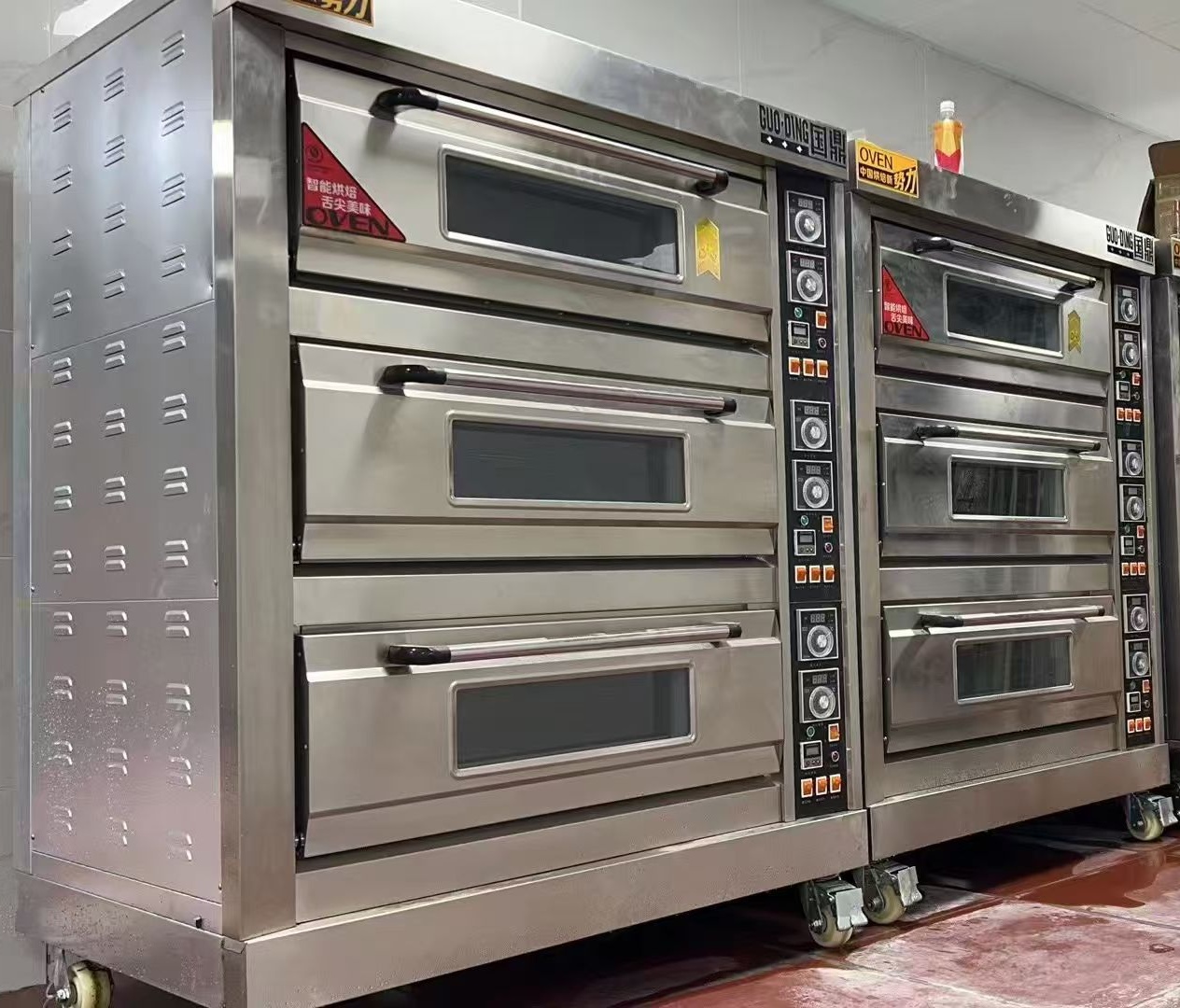 Commercial Kitchen Baking Oven - 業務用広州3段6トレー厨房ガスオーブンベーカリー機器製パンオーブンパンケーキデッキオーブン
