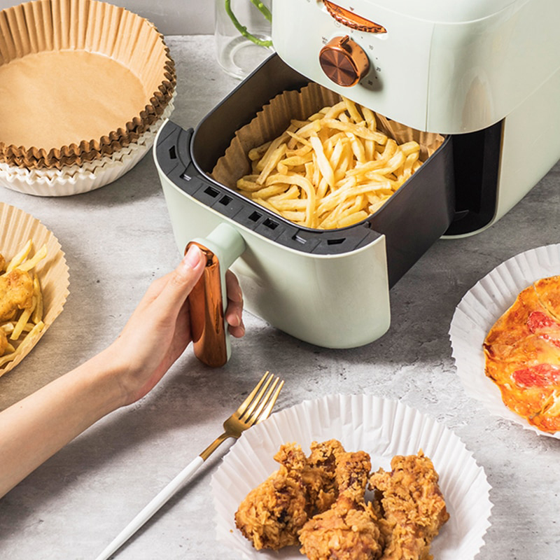 エアフライヤーベーキングペーパーライナー 16/20 センチ - Kitchen Baking Tray Organiser のレビューと価格
