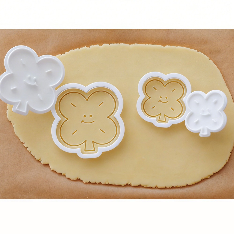 幸運の四つ葉のクローバー型クッキーカッター、ビスケット型、キ - Kitchen Baking Cookies のレビューと価格
